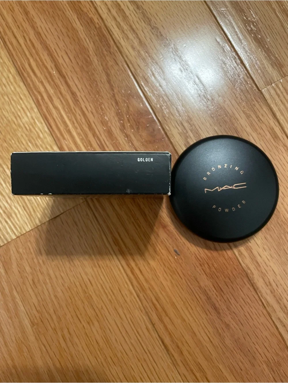 New MAC Cosmetics Bronzing Powder Golden - Original Formula